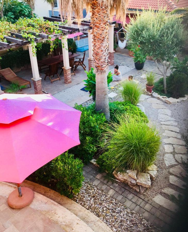 Villa Lantana Vir Exterior photo