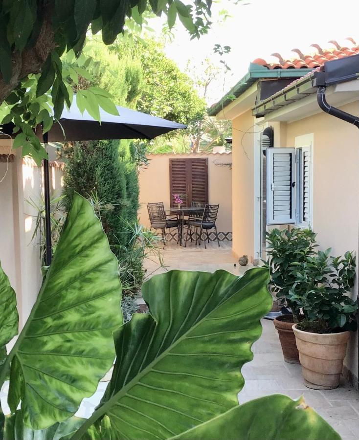 Villa Lantana Vir Exterior photo